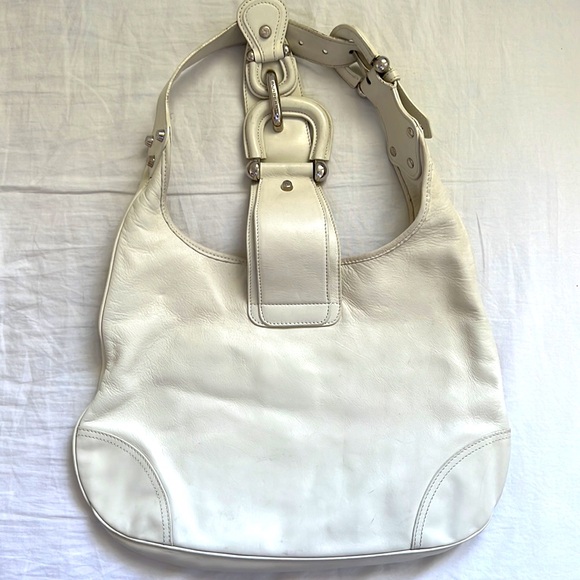 Burberry Hillgate White Leather Hobo Bag - Picture 6 of 15